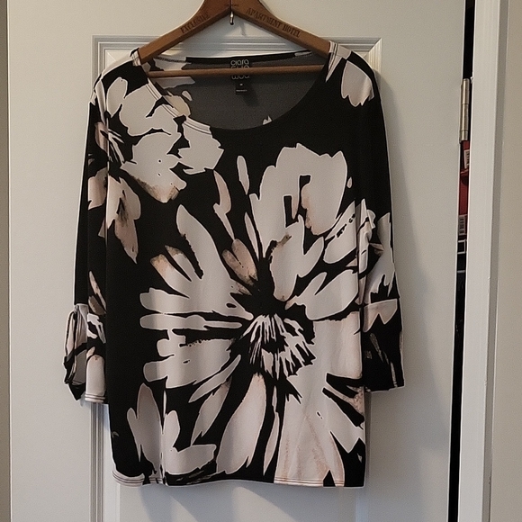 CLARA SUNWOO Black and Pink Floral Blouse - Picture 1 of 9
